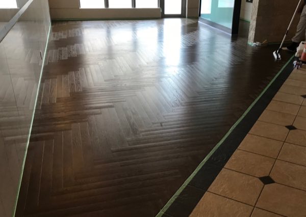 超耐久フロアコーティング 施工前 マンションエントランス