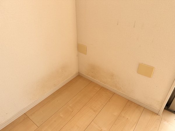 壁紙美ら染色 施工前 居室